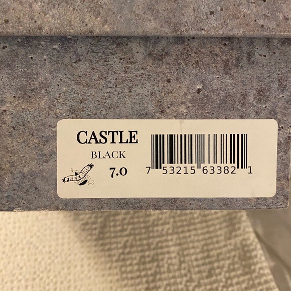 Excellent condition! FREEBIRD Castle - Picture 6 of 11